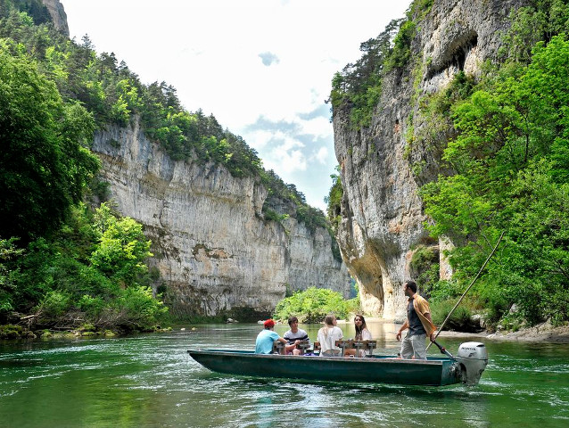 Promenade en barque dans les gorges du Tarn