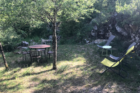 Photo du gîte à louer pour 3 ou 4 personnes dans les gorges du Tarn